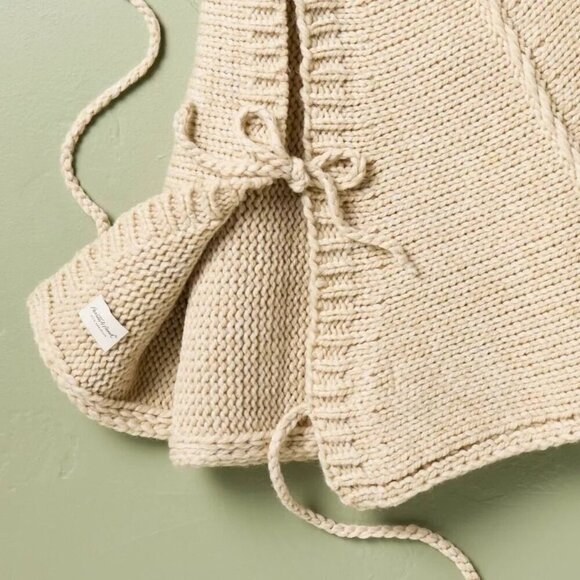 Chunky Rib Knit Christmas Tree Skirt Oatmeal - Hearth & Hand Magnolia 2024 - Picture 3 of 5